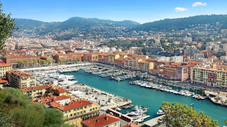 Vue du port de Nice et de l'arrire pays