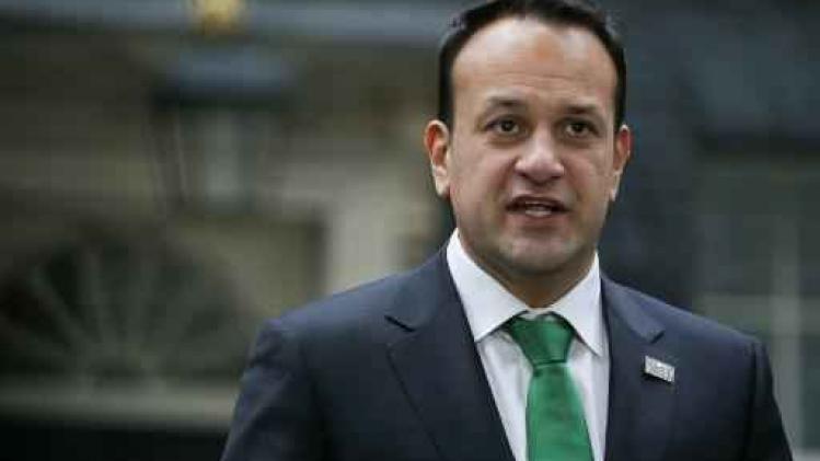 Ierse regeringsleider wijst Ryanair op klantenrechten