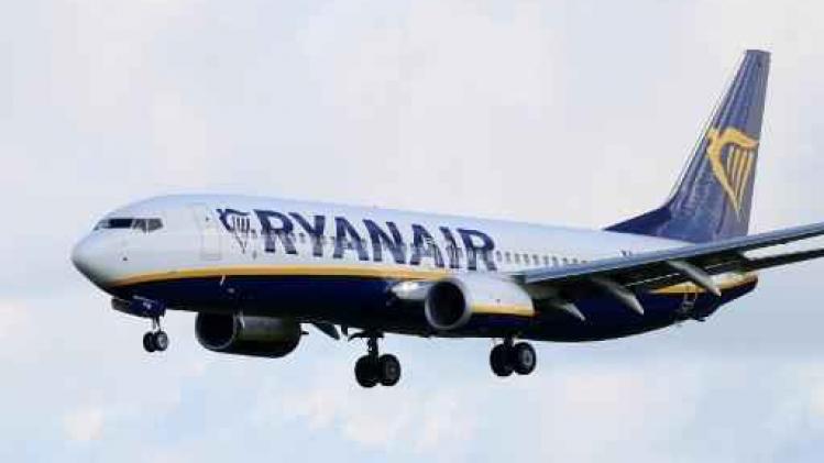 Eurocommissaris begroet terugbetaling of omboeking voor gedupeerde passagiers Ryanair