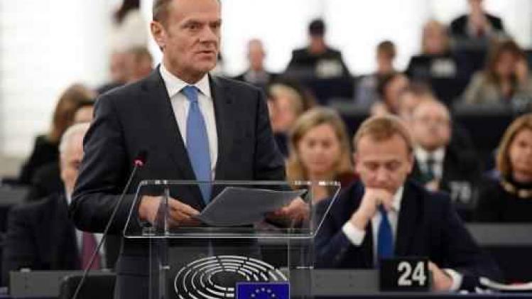 Tusk vraagt Puigdemont "geen beslissing aan te kondigen die dialoog onmogelijk maakt"