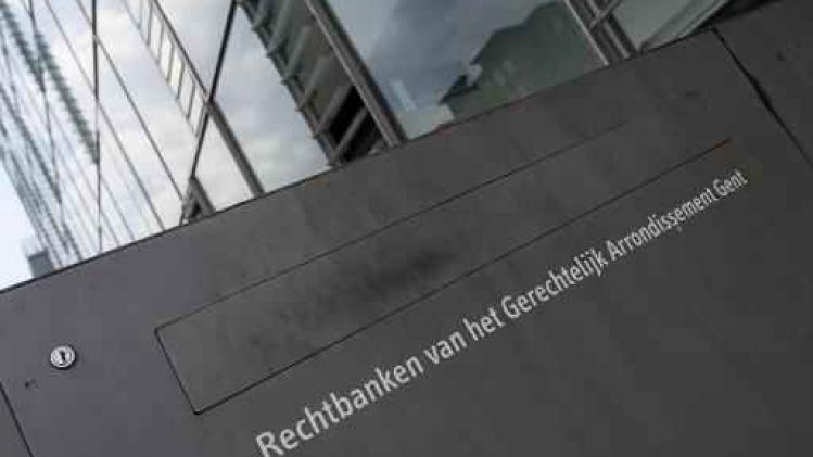 Meisje dat naar Syrië wou schuldig in terreurzaak omdat ze "kalifaat wou bevolken"