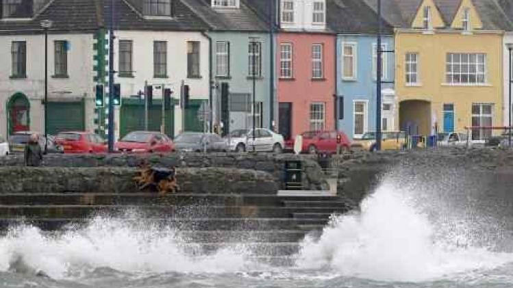 Eerste dodelijke slachtoffer in Ierland door orkaan Ophelia