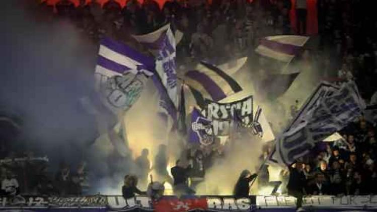 Anderlecht krijgt boete voor vuurwerk in Allianz Arena