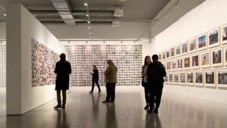 Ai Weiwei opent expo rond eigen fotografiewerk in Antwerps FOMU