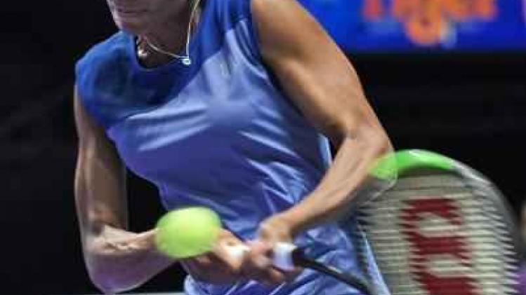 Venus Williams klopt Garbine Muguruza en pakt ticket voor halve finales op WTA Masters