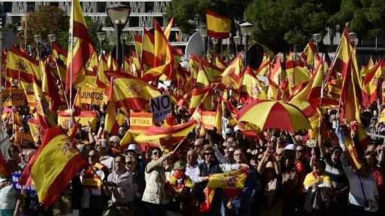Duizenden mensen betogen in Madrid voor eenheid van Spanje