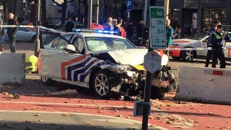 Twee politie-inspecteurs gewond bij aanrijding tijdens achtervolging in Antwerpen