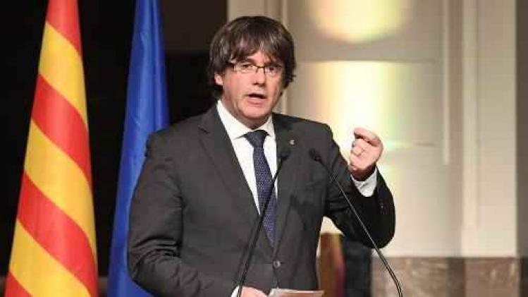 Crisis Catalonië - Puigdemont overtuigd dat Catalanen "staatsgreep" niet zullen aanvaarden