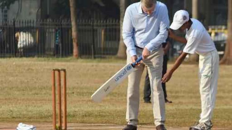 Staatsbezoek India: koninklijke initiatie cricket in Mumbai