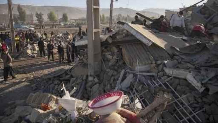 Autoriteiten maken gewag van meer dan 340 doden in Iran en Irak na aardbeving