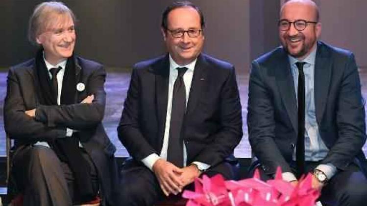 Gewezen Franse president François Hollande bezoekt tentoonstelling in Molenbeek