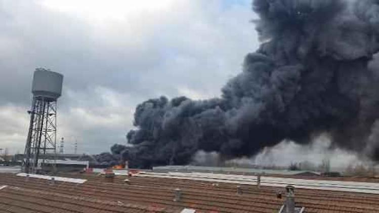 Fabrieksbrand Vorst: treinverkeer hernomen