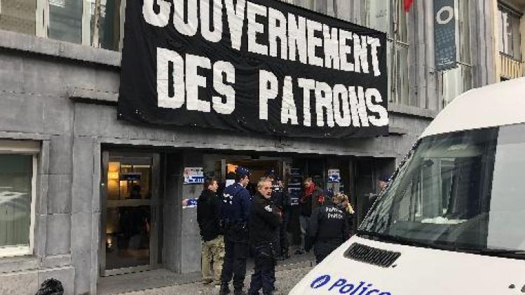 Jongeren bezetten gebouw Verbond van Belgische Ondernemingen