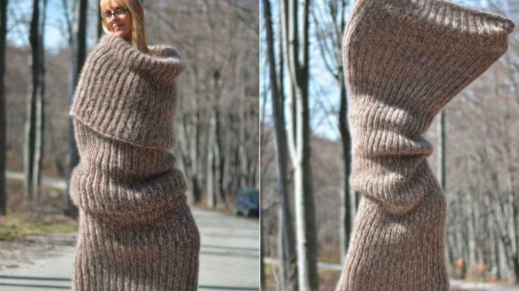 Bizarre trui die lijkt op een sok kost meer dan 200 euro