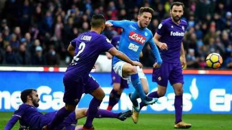 Belgen in het buitenland - Napoli en Mertens vergeten de leiding te nemen in Italië na draw tegen Fiorentina