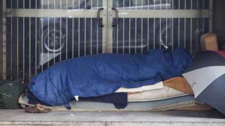 Vereniging "400Daken" wil in loop van 2018 woonst vinden voor Brusselse daklozen