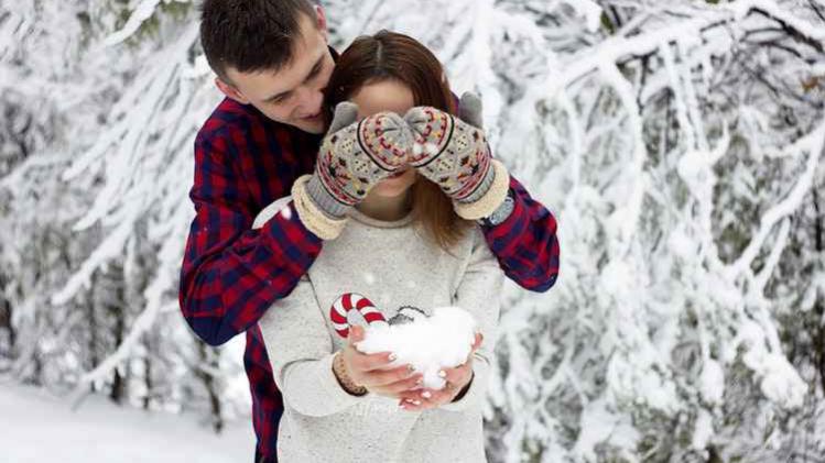 Marleying: de vervelende datingtrend die opduikt tijdens Kerstmis