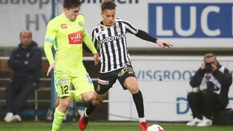Jupiler Pro League - AA Gent telt Charleroi diep in toegevoegde tijd uit