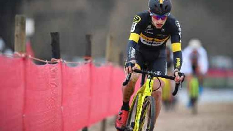 Waaslandcross - Quinten Hermans zag Van Aert wegrijden in het zand