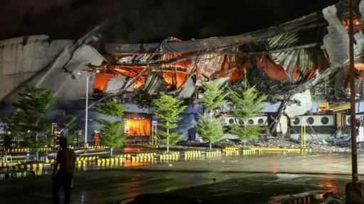 Manilla opent onderzoek naar dodelijke brand in Filipijns winkelcentrum