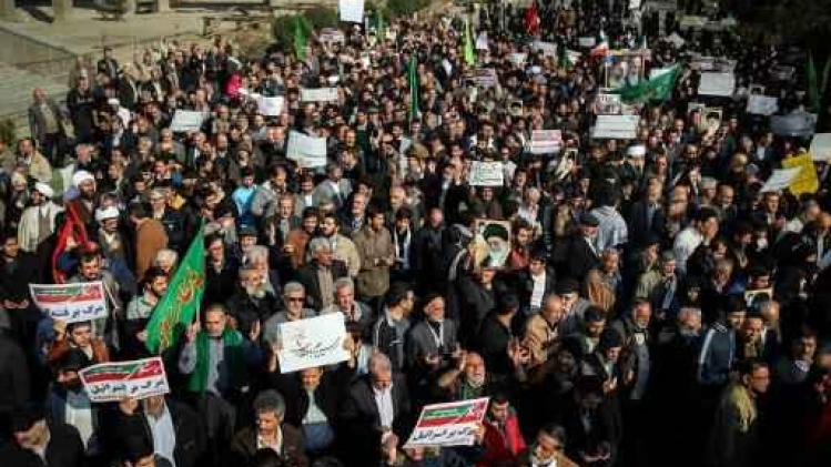 Opnieuw honderden betogers in centrum van Teheran