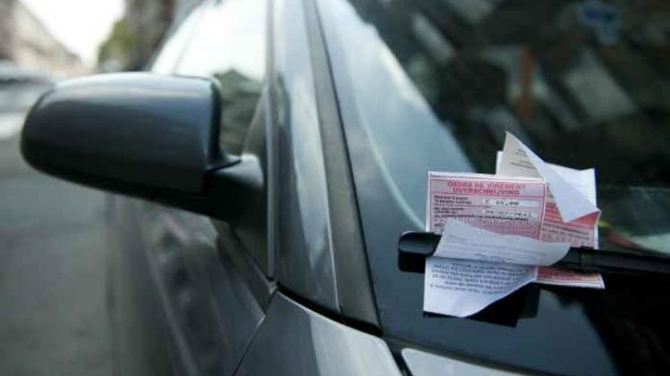 Parkeerwachter deelt per ongeluk boetes van 6.200 euro uit
