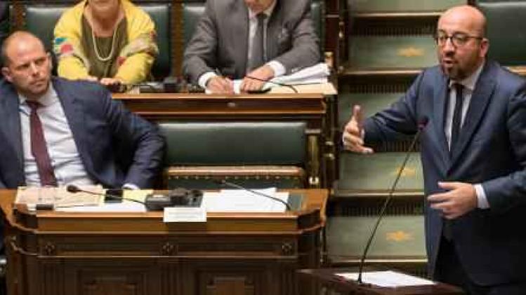 Francken gaat met premier praten over zijn communicatie