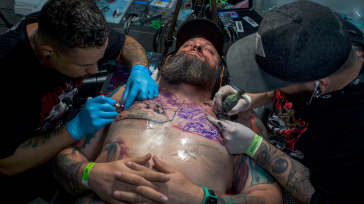 In het Braziliaanse Rio de Janeiro is het deze week al inkt wat de klok slaat. De carnavalstad organiseert elk jaar de Tattoo Week, een van de grootste tatoeagebeurzen van Zuid-Amerika. 