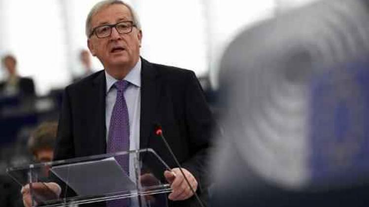 Zieke Juncker zegt deelname in Davos af