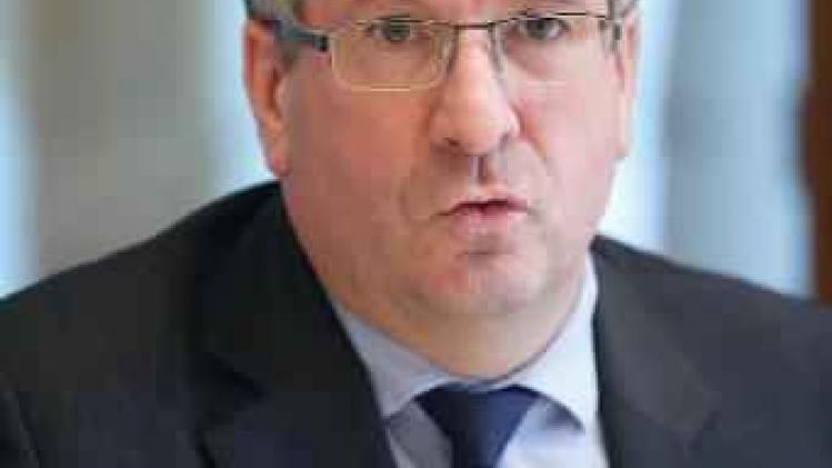 Waals minister van Werk Pierre-Yves Jeholet: "Carrefour-directie gelooft in België"