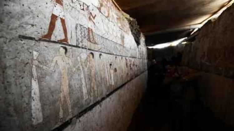 Egypte ontdekt 4.400 jaar oude tombe nabij piramides Gizeh