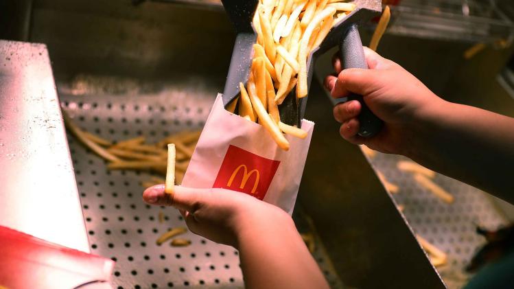 Chemicaliën in frietjes McDonald's helpen tegen kaalheid