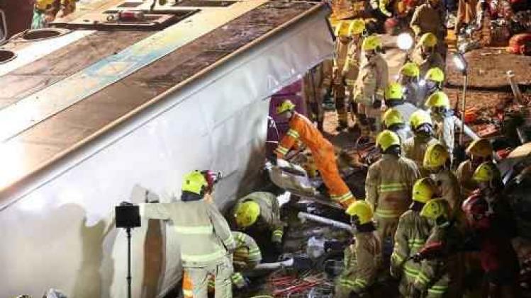 Ongeval met dubbeldekker in Hongkong: 18 doden