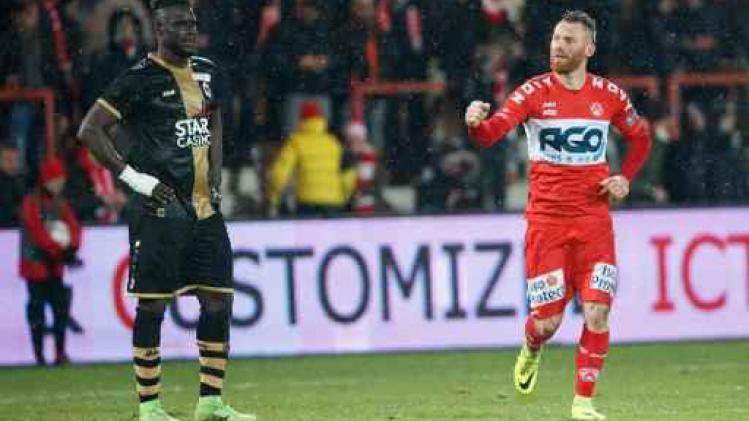 Jupiler Pro League - Play-off I stap dichterbij voor Kortrijk na 4-0 overwinning tegen Antwerp