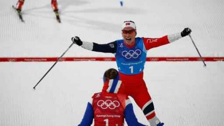 Björgen evenaart Björndalen met 13e olympische medaille