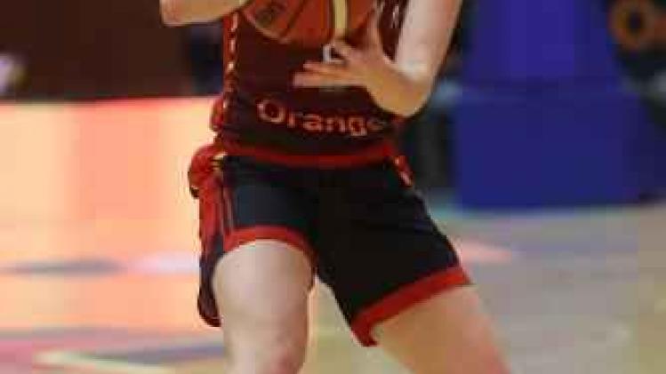 Eurocup Basketbal (v) - Kim Mestdagh helpt Salamanca naar halve finales