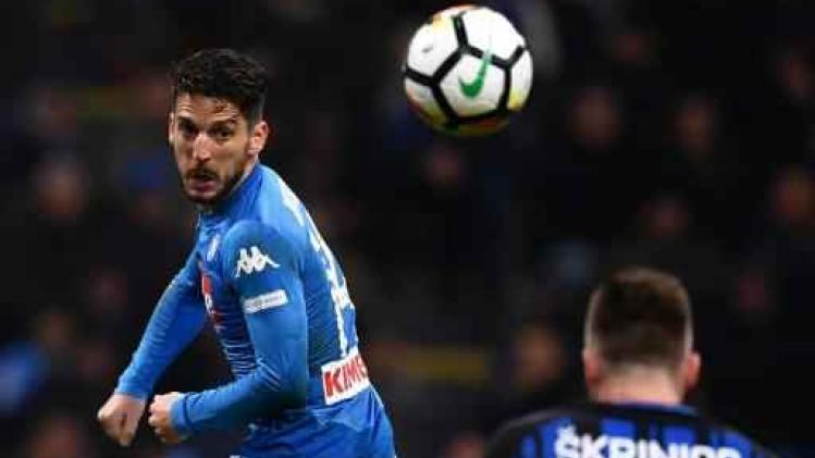 Belgen in het buitenland - Napoli verspeelt leidersplaats na doelpunteloze draw tegen Inter
