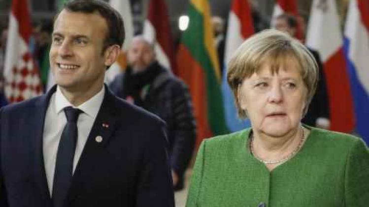 Merkel en Macron blazen Frans-Duitse as nieuw leven in