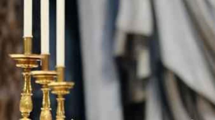 Benedictus XVI hekelt "dwaze" vergelijking met paus Franciscus
