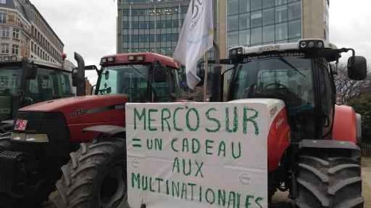 Waalse landbouwers zakken maandag met tientallen tractoren af naar Brussel