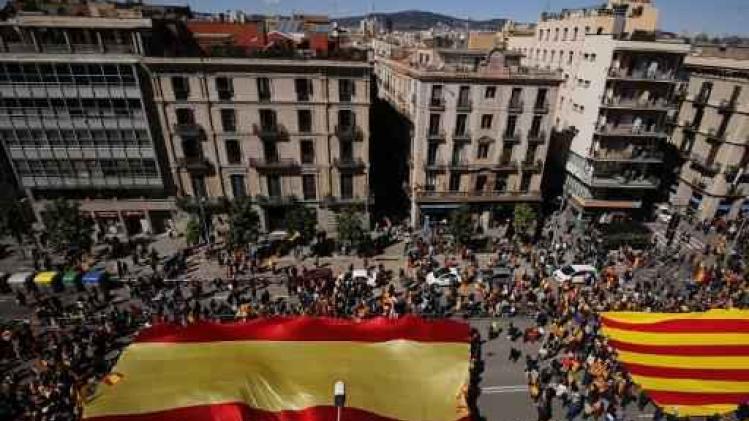 Duizenden betogers tegen onafhankelijkheid in Barcelona