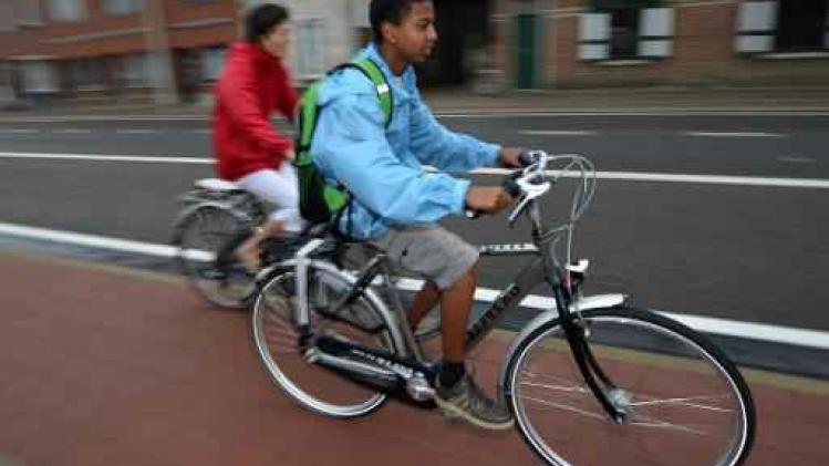 Fietsers krijgen massaal applaus op meer dan 180 plaatsen