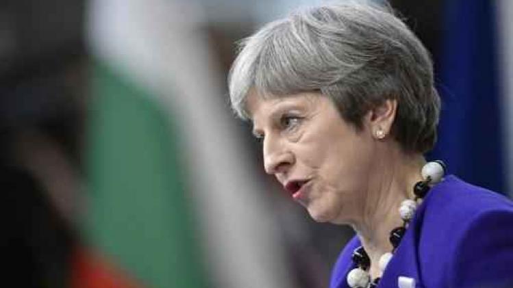 May waarschuwt voor "patroon van Russische agressie tegen Europa"