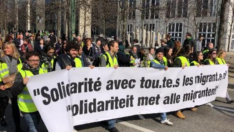 Nationale manifestatie tegen racisme brengt duizenden mensen op de been in Brussel