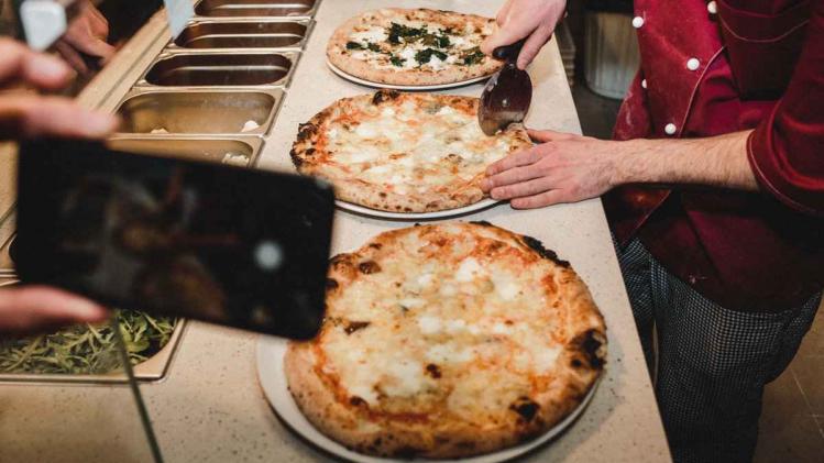 Pizza met 111 kazen breekt wereldrecord