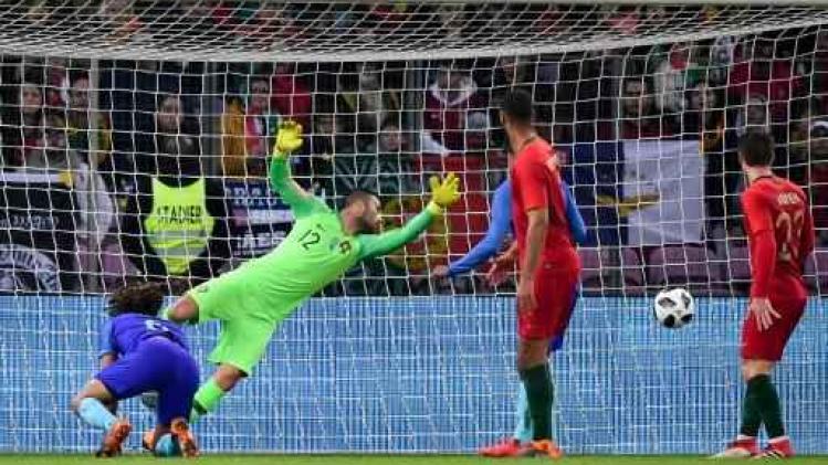 Vriendschappelijk voetbal - Herboren Oranje verslaat Europees kampioen Portugal met 3-0