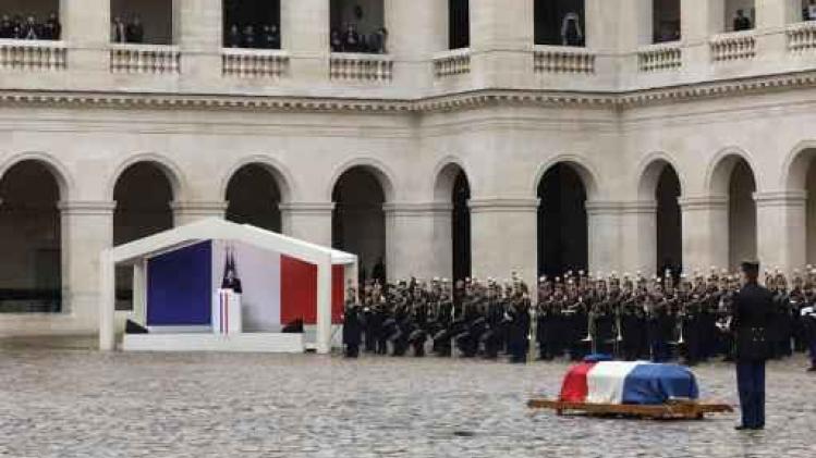 Frankrijk bewijst laatste eer aan agent die plaats innam van gijzelaar in Trèbes