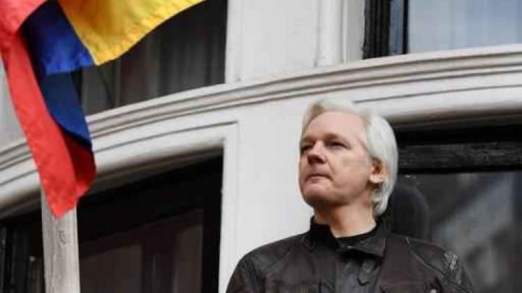 Ecuadoraanse ambassade in Londen sluit internetverbinding Assange af