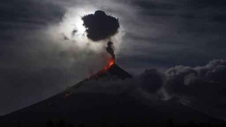 Alarmniveau meest actieve vulkaan op Filipijnen verlaagd
