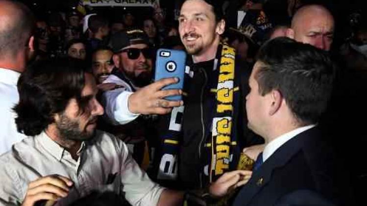 Zlatan Ibrahimovic krijgt enthousiast onthaal in LA